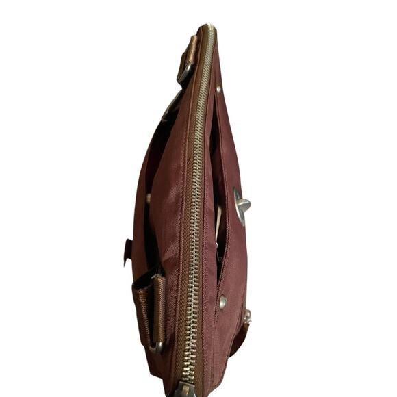 Baggallini Large Brown Crossbody Turnlock Bag or great Carrier for smallTablet - Picture 7 of 16